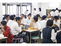 专修大学松户高校 地下1楼餐厅