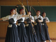 筑紫台高等学校 弓道大会学生合影