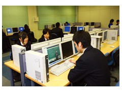 成立学园高等学校设施 