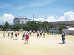 羽衣学园高中学校操场