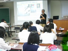 札幌日本大学高等学校学生上课