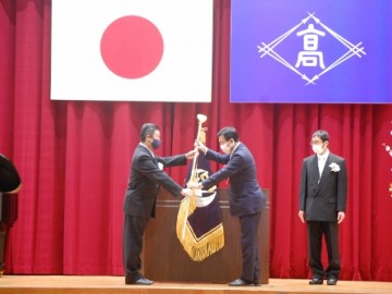 高松市立鹤尾中学举行闭校仪式74年历史落幕