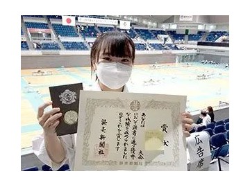 好文学园女子高中【少林寺拳法部】获得大阪府民体育大会冠军！